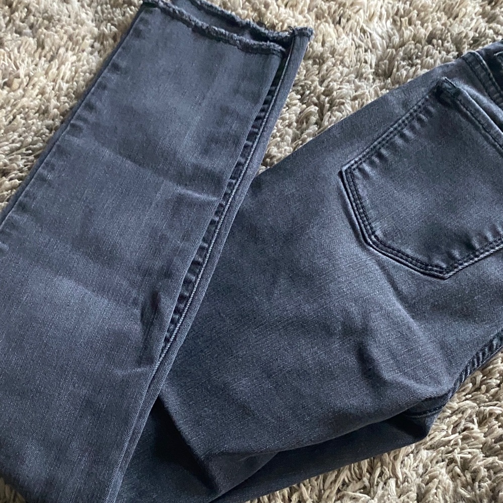 GAP Black Ripped Skinny Jeans - Picture 4 of 4